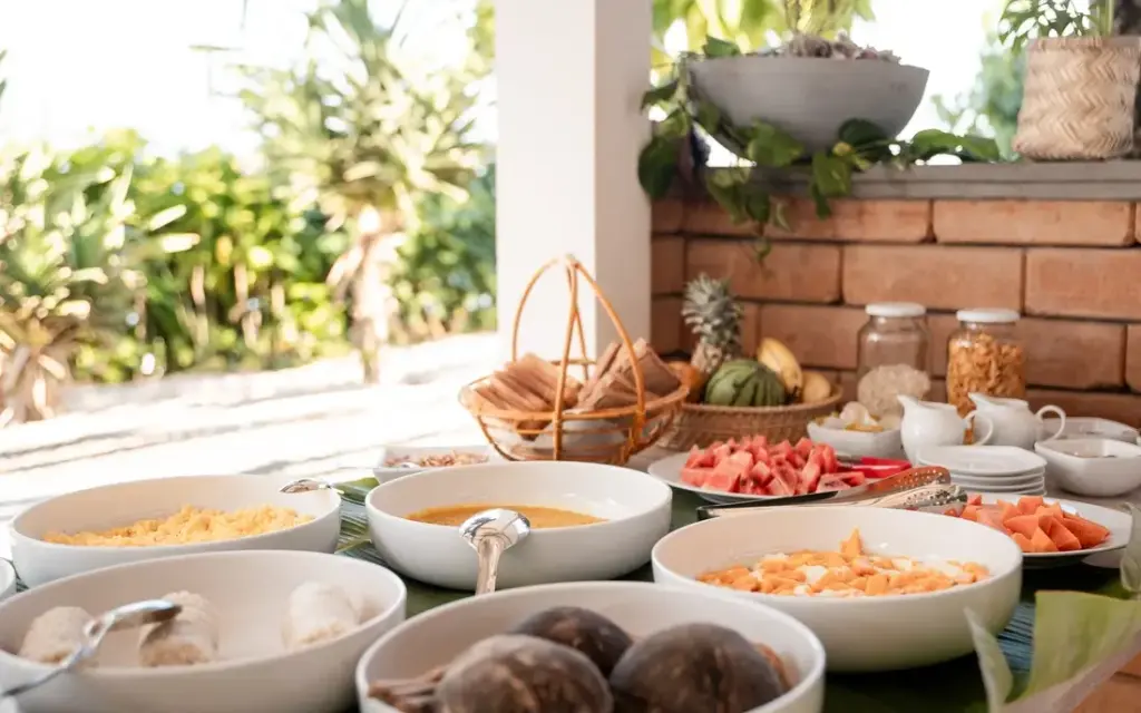 Frühstücksbuffet im Beachfront Surfcamp Sri Lanka