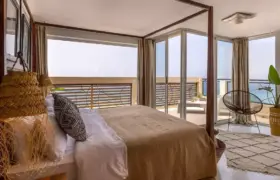 Sea View Suite