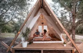 elementsurf-surfcamp-Oyambre-partner-tipi