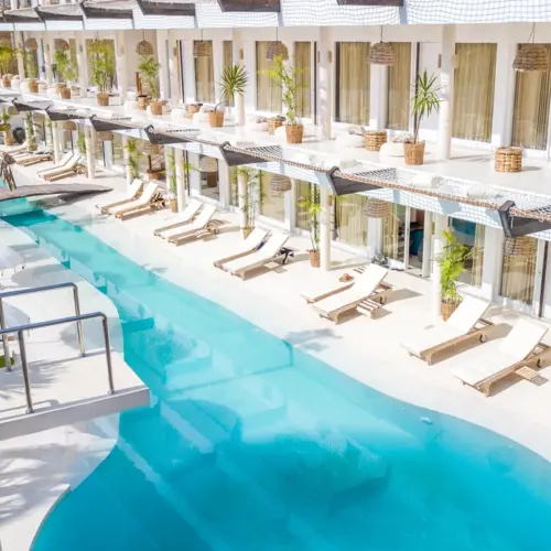 Pure Surfhouse Bali Canguu Premium Pool