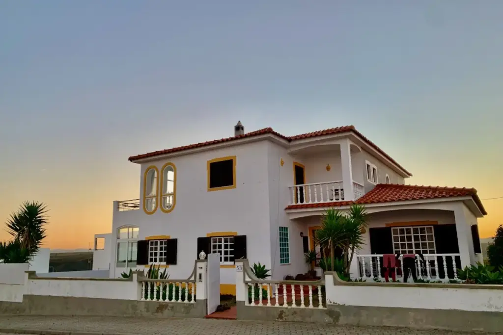 SURFinn Algarve B&B